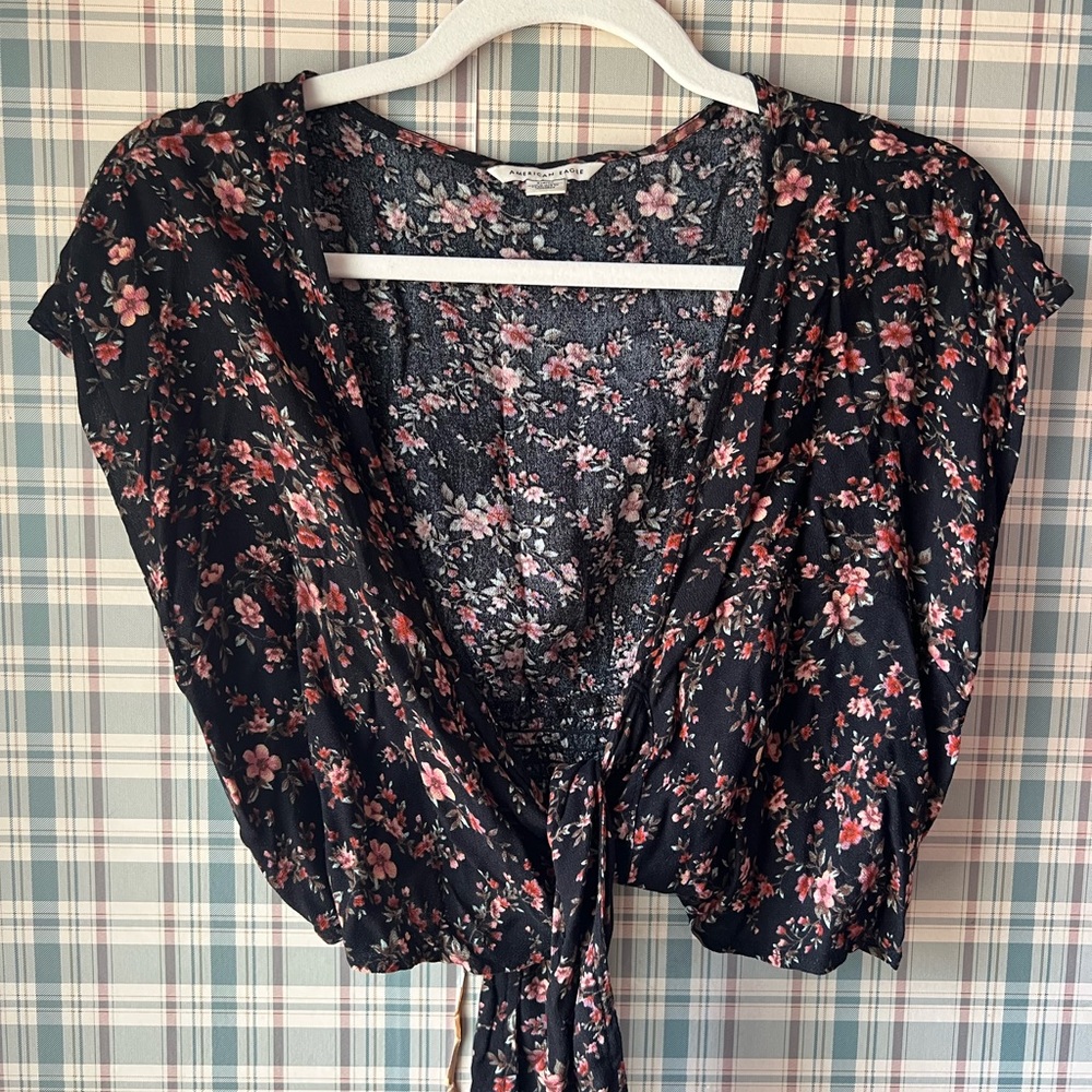 American Eagle Outfitters Black and Pink Floral Blouse